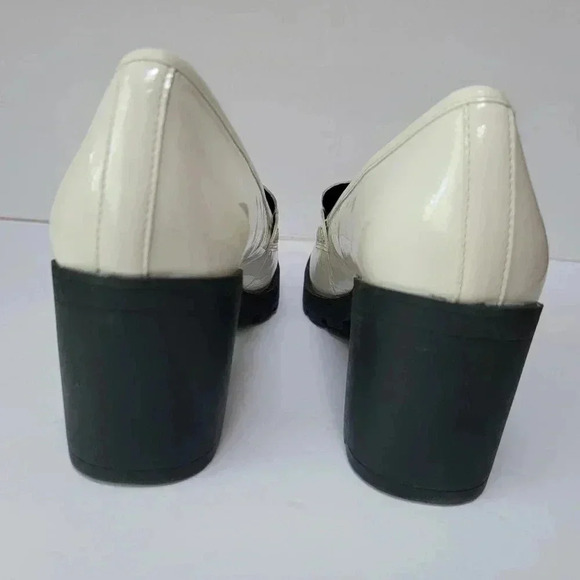 SODA Women's Faux Leather Penny Loafer Lug Heel Slip On Size 10 NWOT - Picture 2 of 4